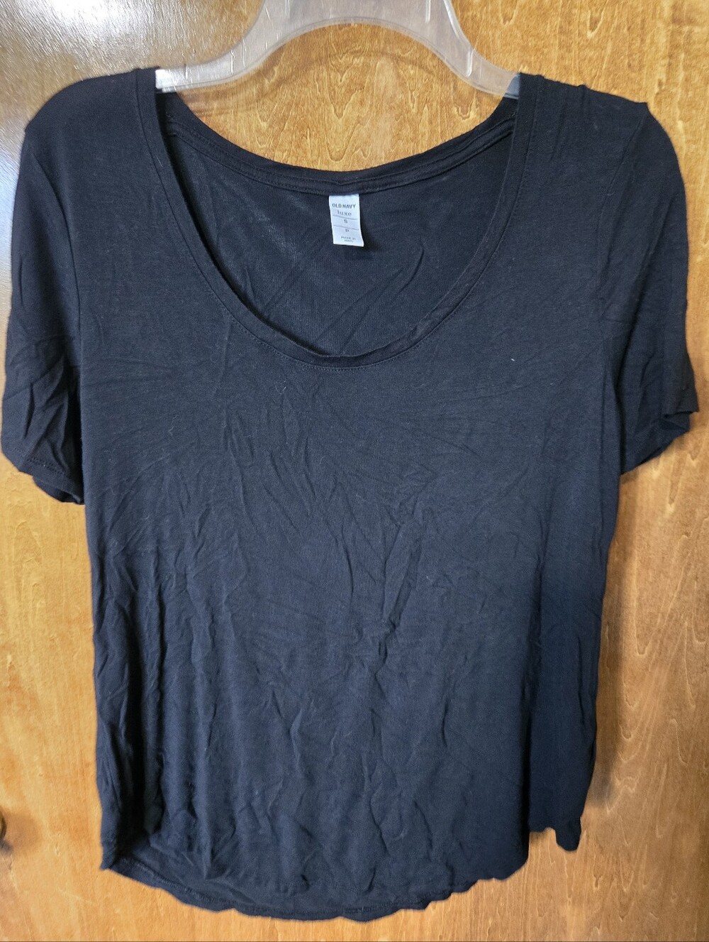 Old Navy Black Scoop Neck Short Sleeve Tee